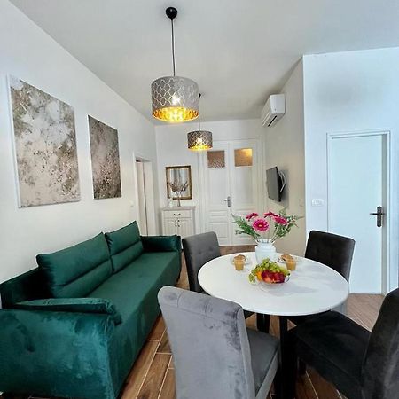 Apartament Lux Apartmans Pula Zewnętrze zdjęcie