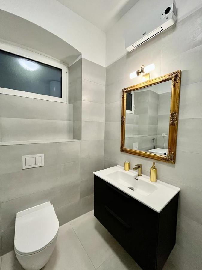 Apartament Lux Apartmans Pula Zewnętrze zdjęcie