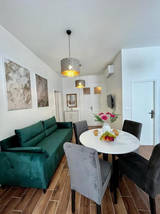 Apartament Lux Apartmans Pula Zewnętrze zdjęcie